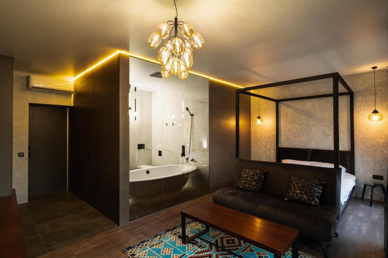 Sofa Boutique Hotel & Spa Суми Екстериор снимка